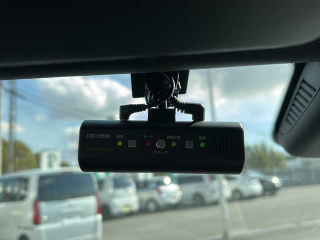 メルセデス・ベンツ Ｃ１８０ ワゴン スポーツ 兵庫県 2014(平26)年 2.8万km 黒 取扱説明書/保証書/純正ディーラーOPナビ（フルセグ/Bluetooth/SD/DISC/AM/FM）/プッシュスタート/パドルシフト/アイドリングストップ/スマートキー×２/ETC/ドライブレコーダー/ASSURAレーダー/バックカメラ/パワーシート/シートメモリー/シートヒーター/純正フロアマット/純正アルミホイール/ルーフレール/パワーバックドア/アンビエントライト/ステアリングアシスト/レーンディパーチャーウォーニング/パークトロニック/インテリジェントライトシステム/クルーズコントロール/プリセーフブレーキ/ブラインドスポットアシスト/アテンションアシスト/HUD