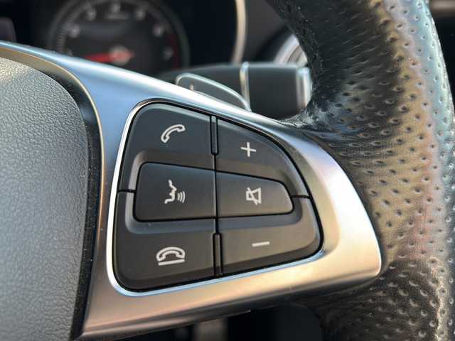 メルセデス・ベンツ Ｃ１８０ ワゴン スポーツ 兵庫県 2014(平26)年 2.8万km 黒 取扱説明書/保証書/純正ディーラーOPナビ（フルセグ/Bluetooth/SD/DISC/AM/FM）/プッシュスタート/パドルシフト/アイドリングストップ/スマートキー×２/ETC/ドライブレコーダー/ASSURAレーダー/バックカメラ/パワーシート/シートメモリー/シートヒーター/純正フロアマット/純正アルミホイール/ルーフレール/パワーバックドア/アンビエントライト/ステアリングアシスト/レーンディパーチャーウォーニング/パークトロニック/インテリジェントライトシステム/クルーズコントロール/プリセーフブレーキ/ブラインドスポットアシスト/アテンションアシスト/HUD