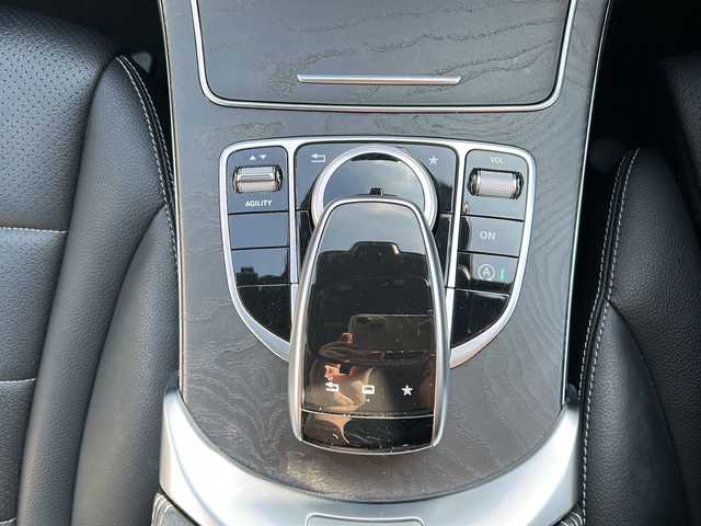 メルセデス・ベンツ Ｃ１８０ ワゴン スポーツ 兵庫県 2014(平26)年 2.8万km 黒 取扱説明書/保証書/純正ディーラーOPナビ（フルセグ/Bluetooth/SD/DISC/AM/FM）/プッシュスタート/パドルシフト/アイドリングストップ/スマートキー×２/ETC/ドライブレコーダー/ASSURAレーダー/バックカメラ/パワーシート/シートメモリー/シートヒーター/純正フロアマット/純正アルミホイール/ルーフレール/パワーバックドア/アンビエントライト/ステアリングアシスト/レーンディパーチャーウォーニング/パークトロニック/インテリジェントライトシステム/クルーズコントロール/プリセーフブレーキ/ブラインドスポットアシスト/アテンションアシスト/HUD