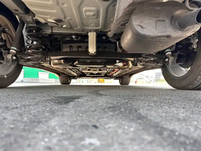 トヨタ カローラ クロス ハイブリッド Z 宮城県 2024(令6)年 2.5万km アティチュードブラックマイカ トヨタチームメイト（アドバンストパーク）/・ブラインドスポットモニター/・安心降車アシスト/・パーキングサポートブレーキ/・パノラミックビューモニター/ディスプレイオーディオプラス/・10.5インチディスプレイオーディオ/・車載ナビ/・ETC2.0/パノラマルーフ/ワイヤレス充電/アクセサリーコンセント（100V/1500W）/＝＝＝/モデリスタエアロ（F/S/R）/セーフティセンス/・プリクラッシュセーフティ/・レーントレーシングアシスト/・レーンディパーチャーアラート/・レーダークルーズコントロール/・オートマチックハイビーム/・ロードサインアシスト/・ドライバー異常時対応システム/・プロアクティブドライビングアシスト/・発進遅れ告知機能/ハンズフリーパワーバックドア/ハーフレザーシート/シートヒーター/パワーシート/電動パーキングブレーキ/ブレーキホールド/LEDヘッドランプ/LEDシーケンシャルターンランプ/フォグランプ/スマートキー＆プッシュスタート/純正18インチAW/フロアマット/ドアバイザー