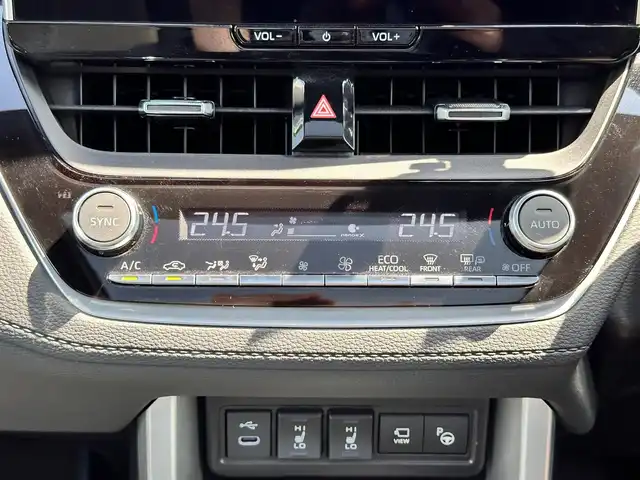 トヨタ カローラ クロス ハイブリッド Z 宮城県 2024(令6)年 2.5万km アティチュードブラックマイカ トヨタチームメイト（アドバンストパーク）/・ブラインドスポットモニター/・安心降車アシスト/・パーキングサポートブレーキ/・パノラミックビューモニター/ディスプレイオーディオプラス/・10.5インチディスプレイオーディオ/・車載ナビ/・ETC2.0/パノラマルーフ/ワイヤレス充電/アクセサリーコンセント（100V/1500W）/＝＝＝/モデリスタエアロ（F/S/R）/セーフティセンス/・プリクラッシュセーフティ/・レーントレーシングアシスト/・レーンディパーチャーアラート/・レーダークルーズコントロール/・オートマチックハイビーム/・ロードサインアシスト/・ドライバー異常時対応システム/・プロアクティブドライビングアシスト/・発進遅れ告知機能/ハンズフリーパワーバックドア/ハーフレザーシート/シートヒーター/パワーシート/電動パーキングブレーキ/ブレーキホールド/LEDヘッドランプ/LEDシーケンシャルターンランプ/フォグランプ/スマートキー＆プッシュスタート/純正18インチAW/フロアマット/ドアバイザー