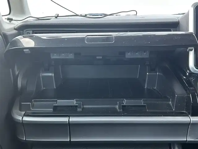 スズキ スペーシア カスタム HYBRID XS ターボ 愛媛県 2018(平30)年 6.1万km パール 社外オーディオ/革ステアリング/ステアリングスイッチ/パドルシフト/フォグランプ/純正15インチAW/LEDオートライト/両側パワースライドドア/オートマチックハイビーム/横滑り防止機能/レーンキープアシスト/コーナーセンサー/衝突被害軽減システム/ABS/ハーフレザーシート/運転席シートヒーター/純正フロアマット/スマートキー/プッシュスタート