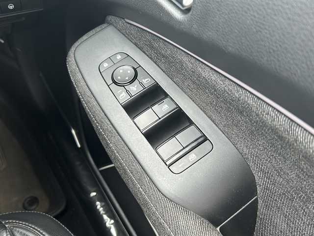 日産 オーラ G レザーエディション 鹿児島県 2022(令4)年 6.1万km ピュアホワイトパール / スーパーブラック 2トーン 純正ナビ//AM/FM/Bluetooth/Apple/Google検索/BOSEスピーカー/ETC/デジタルミラー/プロパイロット/インテリジェンスクルーズ/ハンドル支援/ハンドルヒーター/シートヒーター/横滑り防止装置/電動格納ミラー/ドアバイザー/純正AW17
