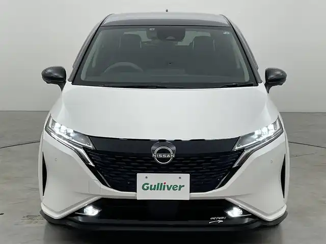 日産 オーラ G レザーエディション 福岡県 2022(令4)年 6.1万km ピュアホワイトパール / スーパーブラック 2トーン 純正９型ＤＡ　/全方位カメラ　/エマージェンシーブレーキ　/プロパイロット　/レーンキープ　/コーナーセンサー　/ＢＯＳＥサウンド　/シートヒーター　/ステアリングヒーター　/置くだけ充電　/ＢＳＭ　/ＥＴＣ２．０　/ＬＥＤ