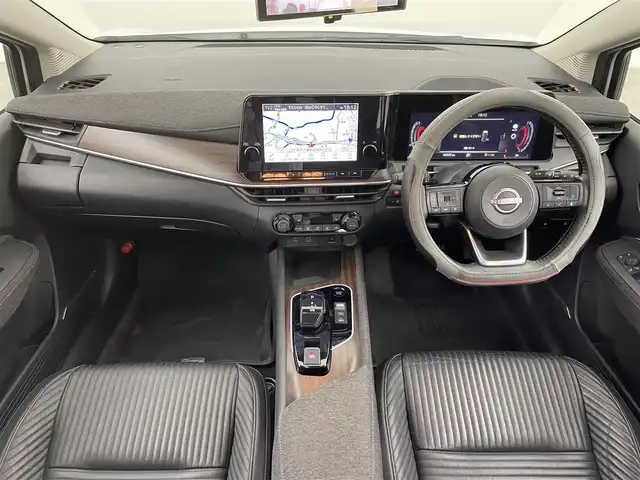 日産 オーラ G レザーエディション 福岡県 2022(令4)年 6.1万km ピュアホワイトパール / スーパーブラック 2トーン 純正９型ＤＡ　/全方位カメラ　/エマージェンシーブレーキ　/プロパイロット　/レーンキープ　/コーナーセンサー　/ＢＯＳＥサウンド　/シートヒーター　/ステアリングヒーター　/置くだけ充電　/ＢＳＭ　/ＥＴＣ２．０　/ＬＥＤ