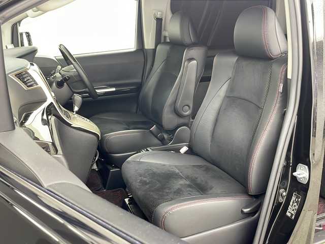 トヨタ ヴェルファイア 2．4Z ゴールデンアイズ 道央・札幌 2012(平24)年 7.4万km ブラック ・4WD/・寒冷地仕様/・アルパインナビ（TV＆CD＆DVD＆BT＆HDMI）/・アルパインフリップダウンモニター/・ミラー型ドライブレコーダー/・社外レーダー/・ステアリングスイッチ/・クルーズコントロール/・両側パワースライドドア/・パワーバックドア/・ドアミラーヒーター/・オートライト/・LEDヘッドライト/・LEDフォグランプ