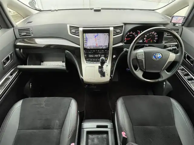 トヨタ ヴェルファイア 2．4Z ゴールデンアイズ 岩手県 2012(平24)年 7.4万km ブラック 寒冷地仕様　ＡＬＰＩＮＥ９型ナビ　バッグカメラ　フルセグ　ＣＤ／ＤＶＤ再生　フリップダウンモニター　Ｂｌｕｅｔｏｏｔｈ　両側パワスラ　電動リアゲート　前後ドラレコ　ＥＴＣ　ＬＥＤヘッド　２０インチＡＷ