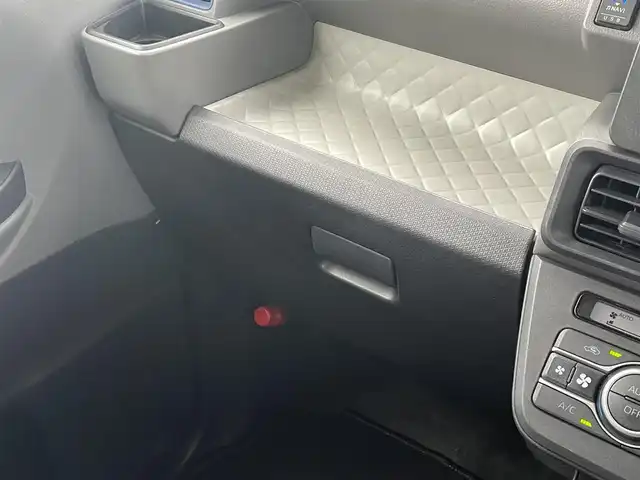 ダイハツ タント X ターボ セレクション 鳥取県 2020(令2)年 10.3万km ブラックマイカメタリック (株)IDOMが運営する【じしゃロン鳥取店】の自社ローン専用車両になります。こちらは現金またはオートローンご利用時の価格です。自社ローンご希望の方は別途その旨お申付け下さい/純正ナビ（NMZK-W70D）/・フルセグTV/・AM/FM/・CD/DVD/・Bluetooth接続/片側パワースライドドア/バックカメラ/クルーズコントロール/レーンキープアシスト/オートライト/プッシュスタート/ETC