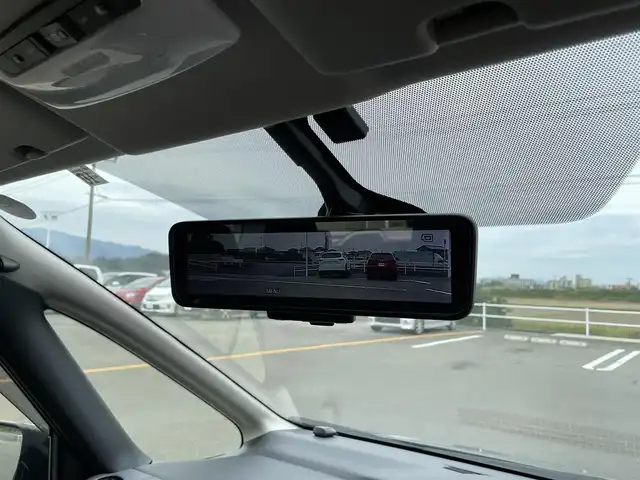 日産 セレナ e－パワー ハイウェイスター V 佐賀県 2022(令4)年 1.9万km ダークメタルグレー 純正10インチナビゲーション/AM/FM/CD/DVD/Bluetooth/フルセグテレビ/純正フリップダウンモニター/アラウンドビューモニター/インテリジェントルームミラー/純正ドライブレコーダー/ETC/両側パワースライドドア/電子パーキングブレーキ/・オートブレーキホールド/LEDヘッドライト/・オートマチックハイビーム/純正15インチアルミホイール/純正フロアマット/プロパイロット/革巻きステアリング/・ステアリングリモコン/ロールサンシェード/スマートキー/・プッシュスタート/スペアキー１本