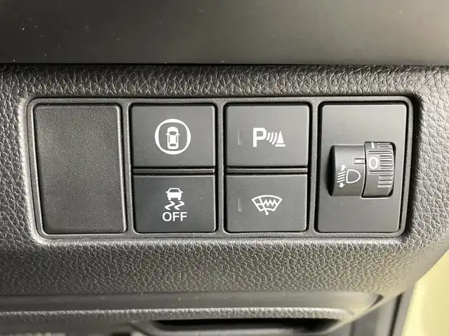 ホンダ ヴェゼル ハイブリッド e:HEV X 新潟県 2021(令3)年 4.2万km サンドカーキパール 4WD/純正メモリナビ【VXM-152VFi】/　フルセグTV/Bluetooth/CD/DVD/USB/ホンダセンシング/・衝突被害軽減ブレーキ/・踏み間違え衝突軽減システム/・急アクセル抑制機能/・歩行者事故低減ステアリング/・路外逸脱抑制機能/・レーダークルーズコントロール/・車線維持支援システム(LKAS)/・トラフィックジャムアシスト(渋滞運転支援機能)/・先行車発進お知らせ機能/・標識認識機能/・オートハイビーム/・パーキングセンサーシステム/前後コーナーセンサー/前席シートヒーター/バックモニター/ヒルディセントコントロール/LEDヘッドライト/パドルシフト