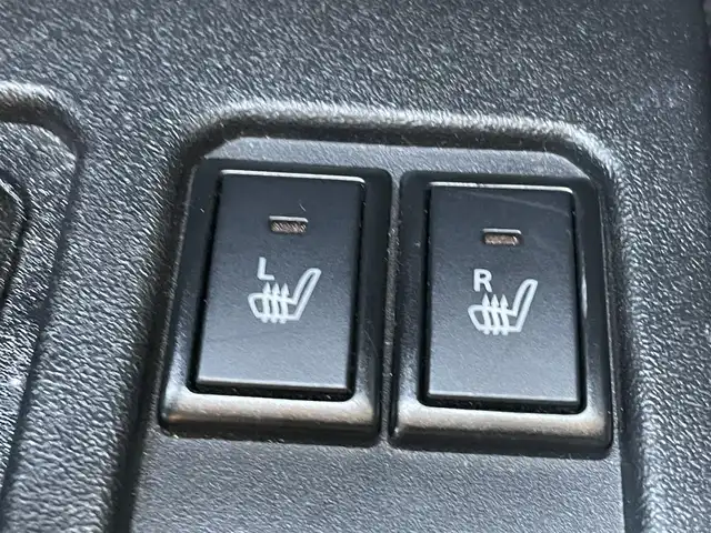 スズキ ジムニー XC 新潟県 2021(令3)年 1.7万km シフォンアイボリーM ワンオーナー/4WD/ターボ/ルーフキャリア/メモリナビ/ワンセグテレビ/バックカメラ/ウィンカーミラー/クルーズコントロール/ドアバイザー/プッシュスタート/ETC/運転助手席シートヒーター/ミラーヒーター/スペアキー1個