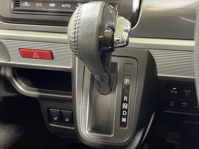 スズキ スペーシア ギア 神奈川県 2019(平31)年 3.9万km オフブルーメタリック/ガンメタリック2トーンルーフ 社外SDナビゲーション【CN-TW9880】/AM FM フルセグ Bluetooth iPod CD DVD/バックカメラ/両側パワースライドドア/スズキセーフティサポート/クルーズコントロール/シートヒーター/ETC/ドライブレコーダー/フロアマット/ステアリングスイッチ/スマートキー/スペアキー/LEDヘッドライト/オートライト/オートマチックハイビーム/純正14インチアルミホイル/ルーフレール/ドアバイザー/レーントレーシングアラート/クリアランスソナー