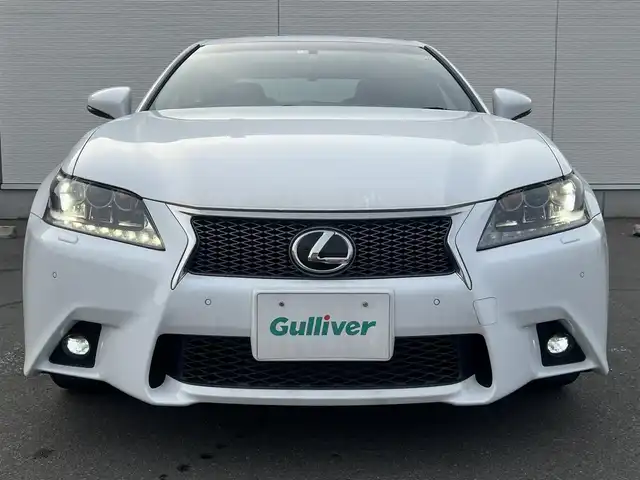 レクサス ＧＳ 350 Fスポーツ 秋田県 2014(平26)年 5.6万km ホワイトノーヴァガラスフレーク ワンオーナー/４WD/革巻きステアリング/ステアリングスイッチ/パドルシフト/レーダークルーズコントロール/オートライト、オートハイビーム/前後コーナーセンサー/横滑り防止/ハンドルヒーター/純正ドアバイザー/純正フロアマット/ビルトインETC/前後ドライブレコーダー/前席パワーシート/レザーシート/純正HDDナビ（FM／AM／BT／フルセグ）/カーテンエアバック/純正ホイール・夏タイヤ積込