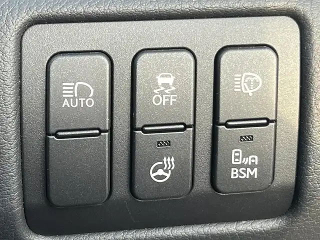 レクサス ＧＳ 350 Fスポーツ 秋田県 2014(平26)年 5.6万km ホワイトノーヴァガラスフレーク ワンオーナー/４WD/革巻きステアリング/ステアリングスイッチ/パドルシフト/レーダークルーズコントロール/オートライト、オートハイビーム/前後コーナーセンサー/横滑り防止/ハンドルヒーター/純正ドアバイザー/純正フロアマット/ビルトインETC/前後ドライブレコーダー/前席パワーシート/レザーシート/純正HDDナビ（FM／AM／BT／フルセグ）/カーテンエアバック/純正ホイール・夏タイヤ積込