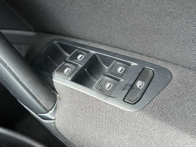 フォルクスワーゲン ゴルフ ヴァリアント TSI ハイライン BMテクノ 岐阜県 2014(平26)年 9.7万km パシフィックブルーM レーダークルーズコントロール/パドルシフト/電子パーキング/オートホールド/ルーフレール/ビルトインETC/アイドリングストップ/ウインカーミラー/スタッドレスタイヤ４本車載