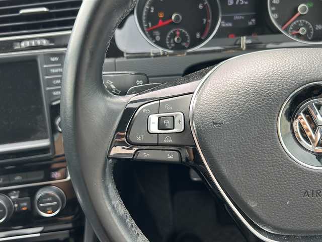 フォルクスワーゲン ゴルフ ヴァリアント TSI ハイライン BMテクノ 岐阜県 2014(平26)年 9.7万km パシフィックブルーM レーダークルーズコントロール/パドルシフト/電子パーキング/オートホールド/ルーフレール/ビルトインETC/アイドリングストップ/ウインカーミラー/スタッドレスタイヤ４本車載