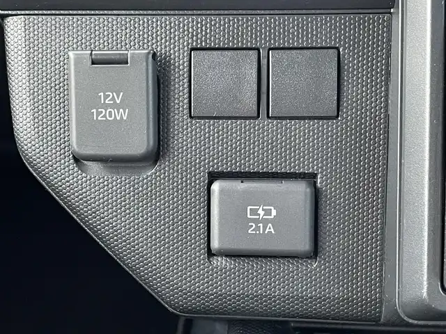 ダイハツ タフト X 山梨県 2022(令4)年 0.7万km フォレストカーキメタリック 4WD/社外SDナビ/Bluetooth接続/ワンセグTV/バックカメラ/ガラスルーフ/ETC/衝突被害軽減システム/アイドリングストップ/ステアリングスイッチ/取扱説明書/保証書