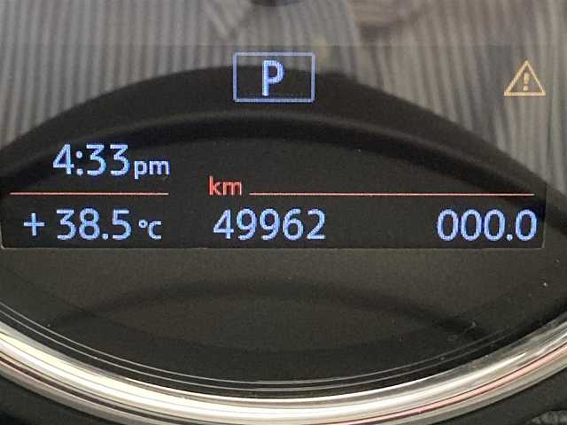 ＭＩＮＩ ミニ クーパー 熊本県 2019(令1)年 5万km チリ・レッド ・スマートキー/・プッシュスタート/・インテリジェントセーフティ/・PDC自動起動/・パーキングアシスト/・黒革スポーツシート/・前席シートヒーター /・純正HDDナビ/　【Bluetooth・USB・MSV】/・社外フルセグTV/・バックカメラ/・ETC/・ドライブレコーダー(前後録画)/・LEDヘッドランプ/・LEDフォグランプ/・UKテールランプ/・純正マット
