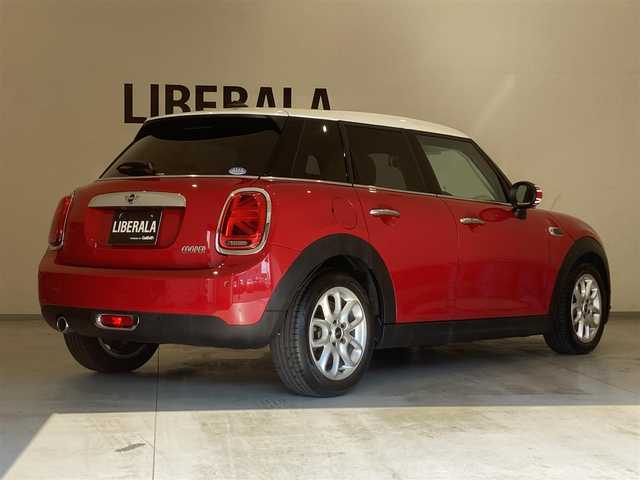 ＭＩＮＩ ミニ クーパー 熊本県 2019(令1)年 5万km チリ・レッド ・スマートキー/・プッシュスタート/・インテリジェントセーフティ/・PDC自動起動/・パーキングアシスト/・黒革スポーツシート/・前席シートヒーター /・純正HDDナビ/　【Bluetooth・USB・MSV】/・社外フルセグTV/・バックカメラ/・ETC/・ドライブレコーダー(前後録画)/・LEDヘッドランプ/・LEDフォグランプ/・UKテールランプ/・純正マット
