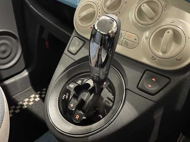 フィアット ５００ スーパーポップ トポ 新潟県 2015(平27)年 6万km ブルーヴォラーレ ハイドローリックブレーキアシスト/アンチロック　ブレーキシステム/エレクトロニック　ブレーキフォース　ディストリビューター/トラクションコントロールシステム/ビークルダイナミクスコントロール/ＦＩＡＴオリジナルＦＭ＋ＡＭ電子チューナー付ＣＤ／ＭＰ３プレーヤー/ETC/純正フロアマット/純正14インチアルミホイール