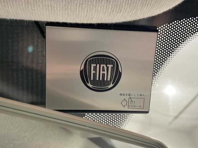 フィアット ５００ スーパーポップ トポ 新潟県 2015(平27)年 6万km ブルーヴォラーレ ハイドローリックブレーキアシスト/アンチロック　ブレーキシステム/エレクトロニック　ブレーキフォース　ディストリビューター/トラクションコントロールシステム/ビークルダイナミクスコントロール/ＦＩＡＴオリジナルＦＭ＋ＡＭ電子チューナー付ＣＤ／ＭＰ３プレーヤー/ETC/純正フロアマット/純正14インチアルミホイール