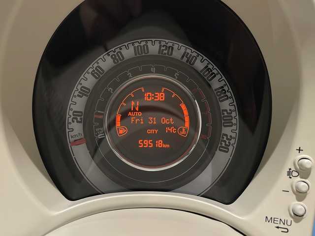 フィアット ５００ スーパーポップ トポ 新潟県 2015(平27)年 6万km ブルーヴォラーレ ハイドローリックブレーキアシスト/アンチロック　ブレーキシステム/エレクトロニック　ブレーキフォース　ディストリビューター/トラクションコントロールシステム/ビークルダイナミクスコントロール/ＦＩＡＴオリジナルＦＭ＋ＡＭ電子チューナー付ＣＤ／ＭＰ３プレーヤー/ETC/純正フロアマット/純正14インチアルミホイール