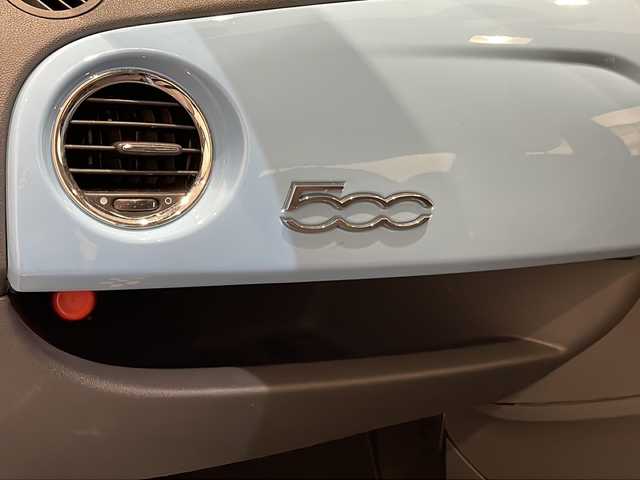 フィアット ５００ スーパーポップ トポ 新潟県 2015(平27)年 6万km ブルーヴォラーレ ハイドローリックブレーキアシスト/アンチロック　ブレーキシステム/エレクトロニック　ブレーキフォース　ディストリビューター/トラクションコントロールシステム/ビークルダイナミクスコントロール/ＦＩＡＴオリジナルＦＭ＋ＡＭ電子チューナー付ＣＤ／ＭＰ３プレーヤー/ETC/純正フロアマット/純正14インチアルミホイール