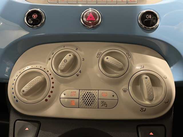 フィアット ５００ スーパーポップ トポ 新潟県 2015(平27)年 6万km ブルーヴォラーレ ハイドローリックブレーキアシスト/アンチロック　ブレーキシステム/エレクトロニック　ブレーキフォース　ディストリビューター/トラクションコントロールシステム/ビークルダイナミクスコントロール/ＦＩＡＴオリジナルＦＭ＋ＡＭ電子チューナー付ＣＤ／ＭＰ３プレーヤー/ETC/純正フロアマット/純正14インチアルミホイール