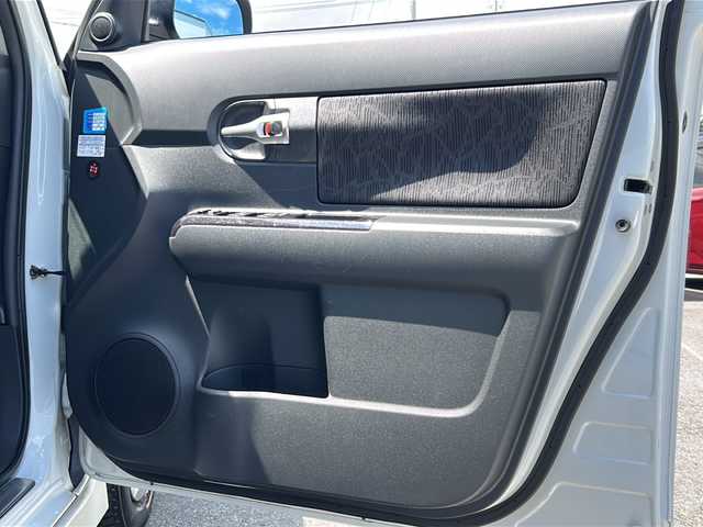 トヨタ カローラ ルミオン 1．8S エアロツアラー 山形県 2015(平27)年 7.1万km ホワイトパールクリスタルシャイン 社外ナビ/Bluetooth/フルセグTV/ドライブレコーダー/横滑り防止装置/バックカメラ/オートLEDヘッドライト/フォグランプ/ETC/プッシュスタート/スマートキー/スペアキー/純正フロアマット/ワイパーデアイサー/電動格納ミラー/ウィンカーミラー/ドアバイザー/取扱説明書/モデリスタエアロ積載（フロント）/スタッドレスタイヤ(195/65/15R・6mm)4本積載