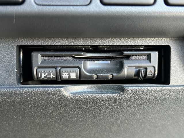 トヨタ カローラ ルミオン 1．8S エアロツアラー 山形県 2015(平27)年 7.1万km ホワイトパールクリスタルシャイン 社外ナビ/Bluetooth/フルセグTV/ドライブレコーダー/横滑り防止装置/バックカメラ/オートLEDヘッドライト/フォグランプ/ETC/プッシュスタート/スマートキー/スペアキー/純正フロアマット/ワイパーデアイサー/電動格納ミラー/ウィンカーミラー/ドアバイザー/取扱説明書/モデリスタエアロ積載（フロント）/スタッドレスタイヤ(195/65/15R・6mm)4本積載