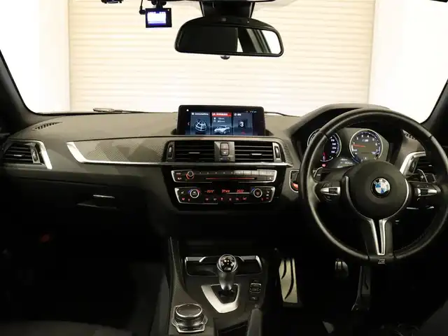ＢＭＷ Ｍ２ 静岡県 2018(平30)年 2万km アルピンホワイトⅢ Fスポイラー /H&Rサス /ルーフラッピング /ブラックグリル /ハーマンカードン /革シートシートヒーター /ACC　LKA /純正ナビ Bカメラ /社外TV /パドルシフト /ドラレコ /スマートキーX2