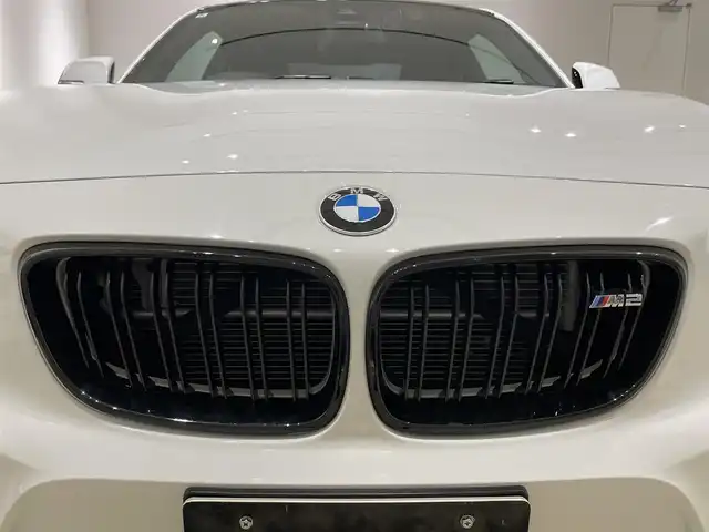 ＢＭＷ Ｍ２ 静岡県 2018(平30)年 2万km アルピンホワイトⅢ Fスポイラー /H&Rサス /ルーフラッピング /ブラックグリル /ハーマンカードン /革シートシートヒーター /ACC　LKA /純正ナビ Bカメラ /社外TV /パドルシフト /ドラレコ /スマートキーX2