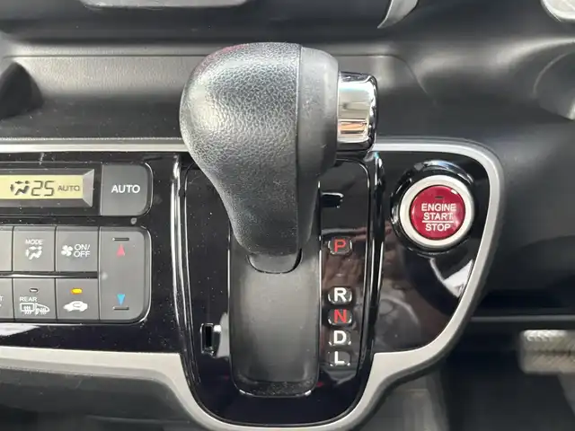 ホンダ Ｎ ＢＯＸ カスタム G Lパッケージ 宮城県 2013(平25)年 7.4万km プレミアムホワイトパール 登録時走行距離73250km/社外SDナビ/フルセグTV/CD/DVD/Bluetooth/バックカメラ/片側パワースライド/プッシュスタート/スマートキー/HIDライト/ETC/純正フロアマット/ドアバイザー/電動格納ミラー/純正アルミホイール