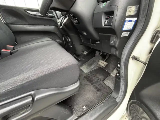 ホンダ Ｎ ＢＯＸ カスタム G Lパッケージ 宮城県 2013(平25)年 7.4万km プレミアムホワイトパール 登録時走行距離73250km/社外SDナビ/フルセグTV/CD/DVD/Bluetooth/バックカメラ/片側パワースライド/プッシュスタート/スマートキー/HIDライト/ETC/純正フロアマット/ドアバイザー/電動格納ミラー/純正アルミホイール