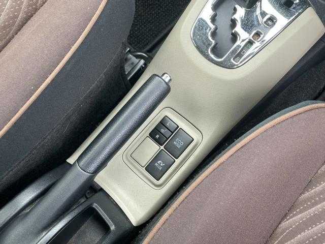 トヨタ アクア G 岩手県 2013(平25)年 13.6万km ブラックマイカ ドアバイザー/スマートキー/ETC/バックカメラ/ドラレコ/シートヒーター/電動格納ミラー/LEDヘッドライト