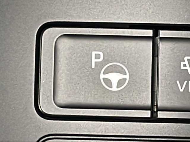 トヨタ ヴォクシー ハイブリッド S－Z 広島県 2022(令4)年 3.3万km ホワイトパールクリスタルシャイン 純正１０．５型ＤＡ/全周囲カメラ/パーキングアシスト/純正14型フリップダウンモニター/両側パワースライドドア/レーダークルーズコントロール/シートヒーター/ドラレコ/ＥＴＣ２．０/ブラインドスポットモニター/衝突軽減/レーンキープ/踏み間違い防止/オートマチックハイビーム/1500W給電/純正17インチアルミホイール(205/55/R17)/エアバッグ(運転席/助手席/サイド/カーテン)