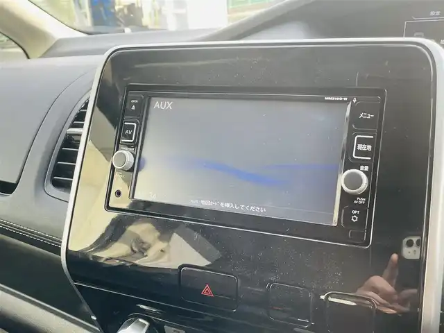 日産 セレナ ハイウェイスター プロパイロットED 熊本県 2017(平29)年 4.3万km ダイヤモンドブラック 純正ナビ/・AM/FM/CD/DVD/BT/AUX/・フルセグTV/バックカメラ/フリップダウンモニター/プロパイロット/衝突軽減ブレーキ/レーンキープアシスト/標識認識機能/横滑り防止装置/両側電動スライドドア/ETC/電動パーキングブレーキ/オートホールドブレーキ/革巻きステアリング/ステアリングスイッチ/後席ロールサンシェード/純正フロアマット/純正アルミホイール/電動格納ミラー/ウインカーミラー