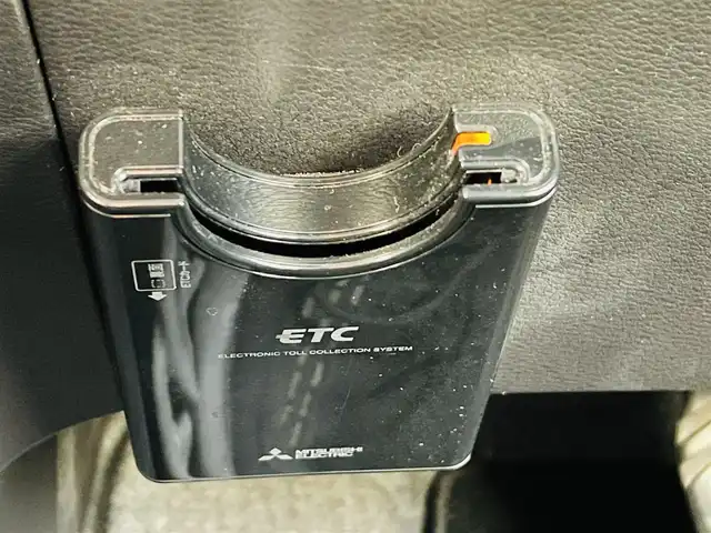 日産 セレナ ハイウェイスター プロパイロットED 熊本県 2017(平29)年 4.3万km ダイヤモンドブラック 純正ナビ/・AM/FM/CD/DVD/BT/AUX/・フルセグTV/バックカメラ/フリップダウンモニター/プロパイロット/衝突軽減ブレーキ/レーンキープアシスト/標識認識機能/横滑り防止装置/両側電動スライドドア/ETC/電動パーキングブレーキ/オートホールドブレーキ/革巻きステアリング/ステアリングスイッチ/後席ロールサンシェード/純正フロアマット/純正アルミホイール/電動格納ミラー/ウインカーミラー