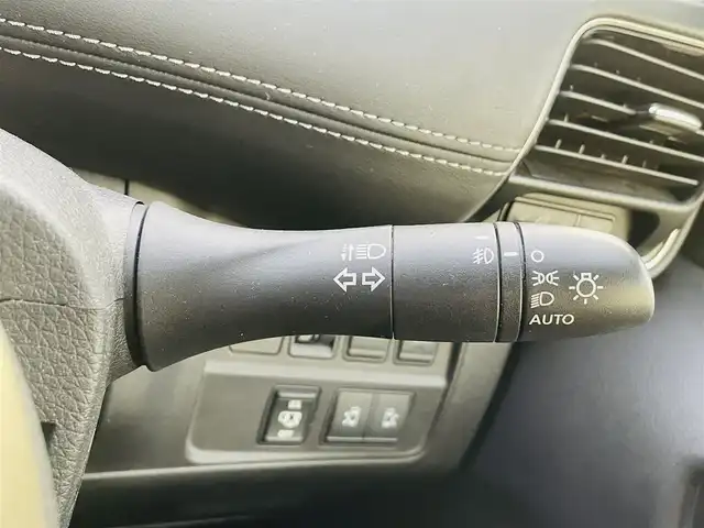 日産 セレナ ハイウェイスター プロパイロットED 熊本県 2017(平29)年 4.3万km ダイヤモンドブラック 純正ナビ/・AM/FM/CD/DVD/BT/AUX/・フルセグTV/バックカメラ/フリップダウンモニター/プロパイロット/衝突軽減ブレーキ/レーンキープアシスト/標識認識機能/横滑り防止装置/両側電動スライドドア/ETC/電動パーキングブレーキ/オートホールドブレーキ/革巻きステアリング/ステアリングスイッチ/後席ロールサンシェード/純正フロアマット/純正アルミホイール/電動格納ミラー/ウインカーミラー