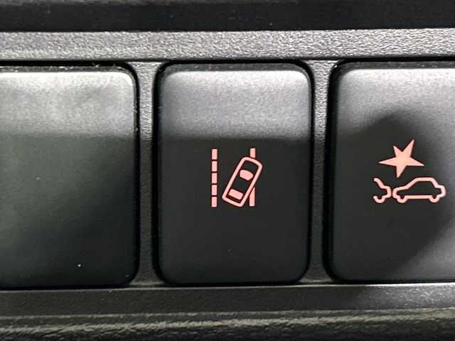 三菱 デリカＤ：５ シャモニー 神奈川県 2024(令6)年 1万km パールⅡ ４WD/ディーゼルターボ/LED照明付電動サイドステップ/社外アルパイン11型メモリーナビゲーション【EX11NX】/フルセグ　CD DVD　Bluetooth　SD　HDMI　AUX　iPod/マルチアラウンドビューモニター【自動防眩ルームミラー】/両側電動スライドドア/パワーバックドア/セーフティアシスト/衝突被害軽減ブレーキシステム/車線逸脱警報システム/レーダークルーズコントロール/オートマチックハイビーム/誤発進抑制機能/後側方車両検知警報システム/後退時車両検知警報システム/オートストップ＆ゴー/ハーフレザーシート/運転席パワーシート/前席シートヒーター/革巻きステアリング/パドルシフト/ステアリングヒーター/アルミペダル/電動パーキングブレーキ/オートブレーキホールド/プッシュスタート/スマートキー/LEDヘッド/フォグランプ/オートライト/純正18インチアルミホイール/純正リアスポイラー