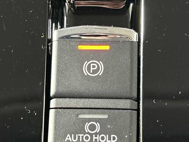 三菱 デリカＤ：５ シャモニー 神奈川県 2024(令6)年 1万km パールⅡ ４WD/ディーゼルターボ/LED照明付電動サイドステップ/社外アルパイン11型メモリーナビゲーション【EX11NX】/フルセグ　CD DVD　Bluetooth　SD　HDMI　AUX　iPod/マルチアラウンドビューモニター【自動防眩ルームミラー】/両側電動スライドドア/パワーバックドア/セーフティアシスト/衝突被害軽減ブレーキシステム/車線逸脱警報システム/レーダークルーズコントロール/オートマチックハイビーム/誤発進抑制機能/後側方車両検知警報システム/後退時車両検知警報システム/オートストップ＆ゴー/ハーフレザーシート/運転席パワーシート/前席シートヒーター/革巻きステアリング/パドルシフト/ステアリングヒーター/アルミペダル/電動パーキングブレーキ/オートブレーキホールド/プッシュスタート/スマートキー/LEDヘッド/フォグランプ/オートライト/純正18インチアルミホイール/純正リアスポイラー