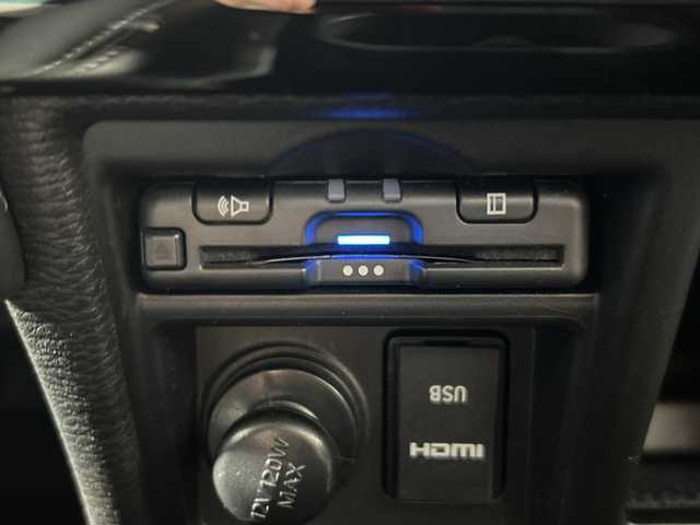 三菱 デリカＤ：５ シャモニー 神奈川県 2024(令6)年 1万km パールⅡ ４WD/ディーゼルターボ/LED照明付電動サイドステップ/社外アルパイン11型メモリーナビゲーション【EX11NX】/フルセグ　CD DVD　Bluetooth　SD　HDMI　AUX　iPod/マルチアラウンドビューモニター【自動防眩ルームミラー】/両側電動スライドドア/パワーバックドア/セーフティアシスト/衝突被害軽減ブレーキシステム/車線逸脱警報システム/レーダークルーズコントロール/オートマチックハイビーム/誤発進抑制機能/後側方車両検知警報システム/後退時車両検知警報システム/オートストップ＆ゴー/ハーフレザーシート/運転席パワーシート/前席シートヒーター/革巻きステアリング/パドルシフト/ステアリングヒーター/アルミペダル/電動パーキングブレーキ/オートブレーキホールド/プッシュスタート/スマートキー/LEDヘッド/フォグランプ/オートライト/純正18インチアルミホイール/純正リアスポイラー