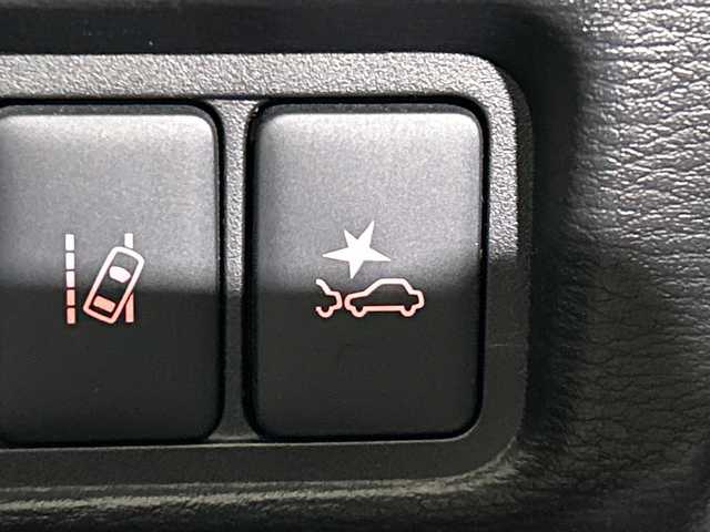 三菱 デリカＤ：５ シャモニー 神奈川県 2024(令6)年 1万km パールⅡ ４WD/ディーゼルターボ/LED照明付電動サイドステップ/社外アルパイン11型メモリーナビゲーション【EX11NX】/フルセグ　CD DVD　Bluetooth　SD　HDMI　AUX　iPod/マルチアラウンドビューモニター【自動防眩ルームミラー】/両側電動スライドドア/パワーバックドア/セーフティアシスト/衝突被害軽減ブレーキシステム/車線逸脱警報システム/レーダークルーズコントロール/オートマチックハイビーム/誤発進抑制機能/後側方車両検知警報システム/後退時車両検知警報システム/オートストップ＆ゴー/ハーフレザーシート/運転席パワーシート/前席シートヒーター/革巻きステアリング/パドルシフト/ステアリングヒーター/アルミペダル/電動パーキングブレーキ/オートブレーキホールド/プッシュスタート/スマートキー/LEDヘッド/フォグランプ/オートライト/純正18インチアルミホイール/純正リアスポイラー