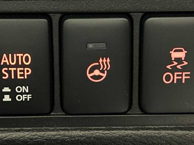 三菱 デリカＤ：５ シャモニー 神奈川県 2024(令6)年 1万km パールⅡ ４WD/ディーゼルターボ/LED照明付電動サイドステップ/社外アルパイン11型メモリーナビゲーション【EX11NX】/フルセグ　CD DVD　Bluetooth　SD　HDMI　AUX　iPod/マルチアラウンドビューモニター【自動防眩ルームミラー】/両側電動スライドドア/パワーバックドア/セーフティアシスト/衝突被害軽減ブレーキシステム/車線逸脱警報システム/レーダークルーズコントロール/オートマチックハイビーム/誤発進抑制機能/後側方車両検知警報システム/後退時車両検知警報システム/オートストップ＆ゴー/ハーフレザーシート/運転席パワーシート/前席シートヒーター/革巻きステアリング/パドルシフト/ステアリングヒーター/アルミペダル/電動パーキングブレーキ/オートブレーキホールド/プッシュスタート/スマートキー/LEDヘッド/フォグランプ/オートライト/純正18インチアルミホイール/純正リアスポイラー