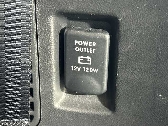 三菱 デリカＤ：５ シャモニー 神奈川県 2024(令6)年 1万km パールⅡ ４WD/ディーゼルターボ/LED照明付電動サイドステップ/社外アルパイン11型メモリーナビゲーション【EX11NX】/フルセグ　CD DVD　Bluetooth　SD　HDMI　AUX　iPod/マルチアラウンドビューモニター【自動防眩ルームミラー】/両側電動スライドドア/パワーバックドア/セーフティアシスト/衝突被害軽減ブレーキシステム/車線逸脱警報システム/レーダークルーズコントロール/オートマチックハイビーム/誤発進抑制機能/後側方車両検知警報システム/後退時車両検知警報システム/オートストップ＆ゴー/ハーフレザーシート/運転席パワーシート/前席シートヒーター/革巻きステアリング/パドルシフト/ステアリングヒーター/アルミペダル/電動パーキングブレーキ/オートブレーキホールド/プッシュスタート/スマートキー/LEDヘッド/フォグランプ/オートライト/純正18インチアルミホイール/純正リアスポイラー