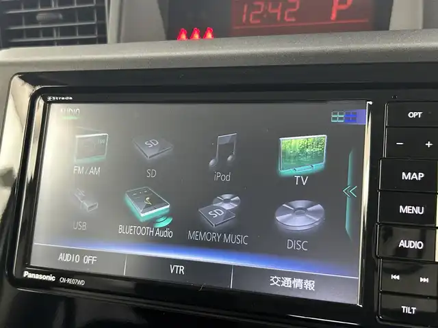 トヨタ タンク X S 千葉県 2018(平30)年 3.7万km ブライトシルバーM 禁煙車/トヨタセーフティセンス/片側パワースライドドア/社外７インチメモリナビ/・型番：CN-RE07WD/・CD/DVD/Bluetooth/フルセグTV/・ETC/DNシートヒーター/純正フロアマット/純正ホイールキャップ/オートライト/・オートマチックハイビーム/・ハロゲンヘッドライト/スマートキー&プッシュスタート