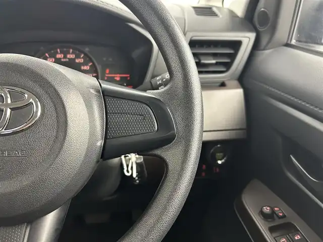 トヨタ タンク X S 千葉県 2018(平30)年 3.7万km ブライトシルバーM 禁煙車/トヨタセーフティセンス/片側パワースライドドア/社外７インチメモリナビ/・型番：CN-RE07WD/・CD/DVD/Bluetooth/フルセグTV/・ETC/DNシートヒーター/純正フロアマット/純正ホイールキャップ/オートライト/・オートマチックハイビーム/・ハロゲンヘッドライト/スマートキー&プッシュスタート