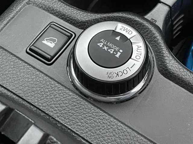 日産 エクストレイル 20Xi 東京都 2018(平30)年 6.9万km ダイヤモンドブラック エマージェンシーブレーキ/レーンキープアシスト/プロパイロット/純正9型ナビ/フルセグＴＶ／Ｂｌｕｅｔｏｏｔｈ/HDMI/USB/アラウンドビューモニター/ルーフレール/オートバックドア/デジタルインナーミラー/純正１８ＡＷ/ドライブレコーダー/ETC/保証書／取説／スペアキー1本有り