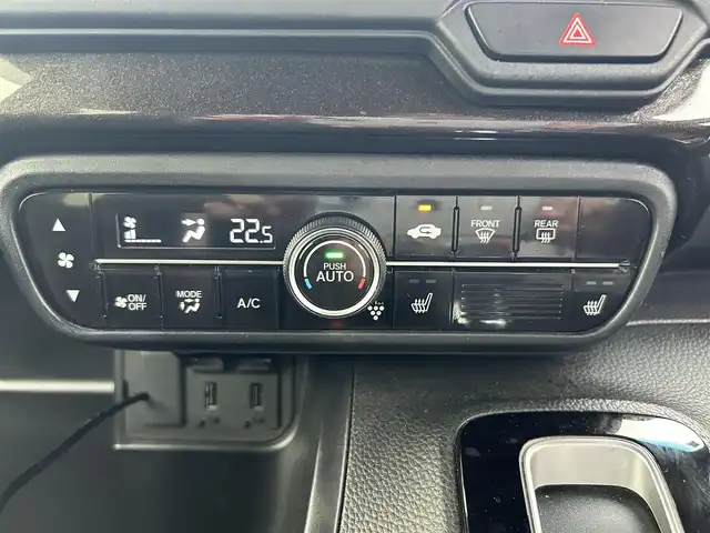 ホンダ Ｎ ＢＯＸ カスタム G L ターボ ホンダセンシング 栃木県 2019(令1)年 8.4万km クリスタルブラックパール ワンオーナー/ハーフレザーシート/純正SDナビ　Bluetooth DVD/フルセグ　TV/バックカメラ/ホンダセンシング/衝突軽減ブレーキ/誤発進抑制機能/近距離衝突軽減ブレーキ/歩行者事故軽減ステアリング/レーンキープアシスト/追従式クルーズコントロール/オートライト/コーナーセンサー/盗難防止装置/横滑り防止装置/純正フロアマット/純正15インチアルミホイール/ベンチシート/保証書/取扱説明書/記録簿