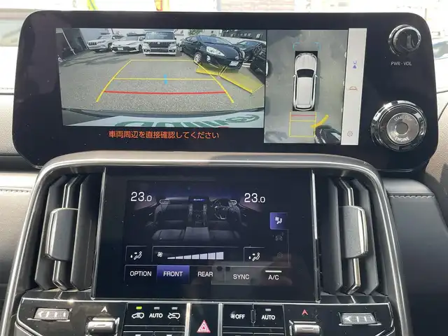 レクサス ＬＸ 600 福岡県 2023(令5)年 0.9万km グラファイトブラックガラスフレーク ワンオーナー/純正メーカーナビ/（Bluetooth対応/フルセグTV/AM/FM）/サンルーフ/アラウンドビューモニター/後席モニター/ブラインドスポットモニター/置くだけ充電/前席パワーシート（運転席メモリ付き）/クルーズコントロール/パドルシフト/前席シートヒーター/ステアリングヒーター/ドライブレコーダー/パワーバックドア/バックカメラ/ETC2.0/レザーシート/ステップ/プッシュスタート/禁煙車/保証書/取扱説明書/スマートキー
